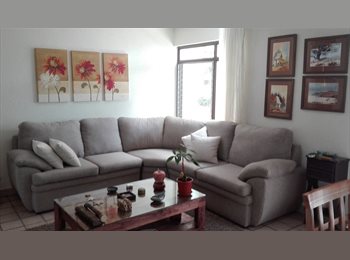 Roomgo MX - Se renta cuarto amueblado, espacioso y cómodo en Bugambilias, Zapopan - MX$5,000 por mes