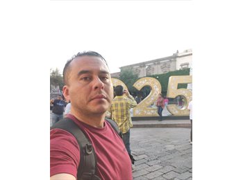 Roomgo MX - Javier - 38 - Querétaro