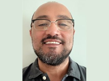 Roomgo MX - Antonio - 51 - Querétaro