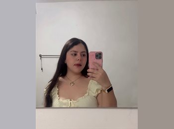 Roomgo MX - Yoselin Galarza - 24 - Zapopan