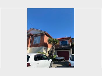 Roomgo NZ - Large room available, Dunedin - $230 pw