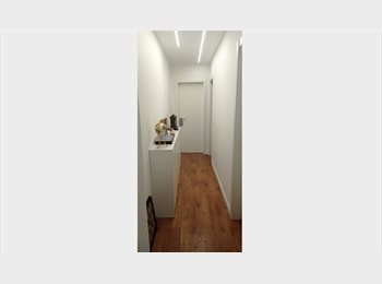 Roomgo PT - Arrendo quarto em T2 moderno e renovado, Lisboa - 550 € Por mês