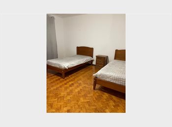 Roomgo PT - Quarto acolhedor junto metro Senhora da Hora, Porto - 330 € Por mês