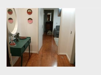 Roomgo PT - Alugo quarto a menina estudante no Porto, Porto - 490 € Por mês
