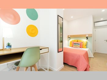 Roomgo PT - Quarto remodelado com AC junto ao Metro Alfornelos, Lisboa - 470 € Por mês