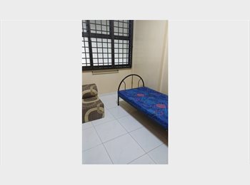 Roomgo SG - CCK common room for rent @$700, Choa Chu Kang - $700 pm