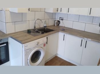 Roomgo UK - LOVELY ROOM TO LET MOST BILLS INCLUDED!, Hall Green - £480 pcm