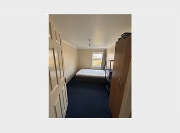 Roomgo UK - Calm and Cozy room available in Telegraph Hill SE14, New Cross - £663 pcm
