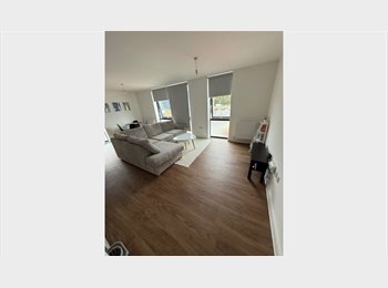 Roomgo UK - Double room to rent in new build flat, Wellingborough - £680 pcm