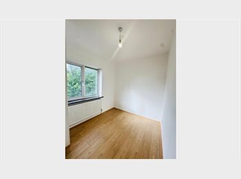 Roomgo UK - Wood lane ,Dagenham, RM8 4 bedrooms, Becontree - £1,900 pcm