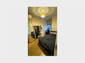 Roomgo UK - Rooms Available in Shared House – London (W5) – All-Female Household, West Ealing - £900 pcm