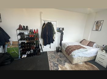 Roomgo UK - Large double room - City Centre - Bills INC - Available NOW, Southampton - £595 pcm
