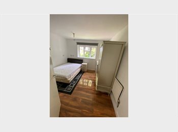 Roomgo UK - DOUBLE ROOM NEAR DERBY CITY CENTRE, Heatherton Village - £500 pcm