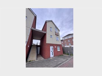 Roomgo UK - Double room in a quiet location, Sittingbourne - £700 pcm