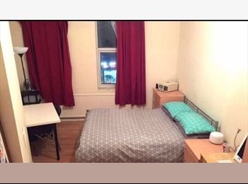 Roomgo UK - Flat share Manor house, Harringay - £740 pcm