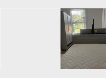 Roomgo UK - Double room in a newly refurbished house, Sittingbourne - £650 pcm