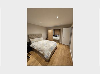 Roomgo UK - Spacious room to rent in Bexley, Blackfen - £900 pcm
