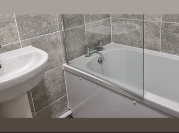 Roomgo UK - Spacious Double Room in a Shared House, Tuckton - £700 pcm