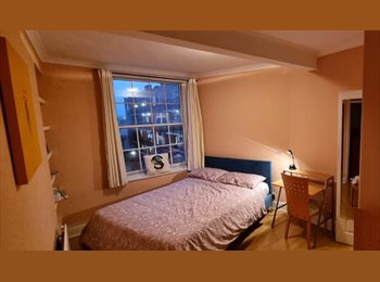 Roomgo UK - Large room on Caledonian Road, Barnsbury - £1,600 pcm