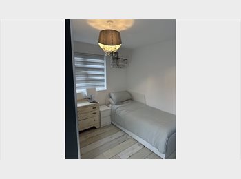 Roomgo UK - Stunning brand new large space for 1!, Bedford - £875 pcm