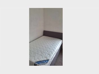 Roomgo UK - Double room for rent, Redfield - £530 pcm