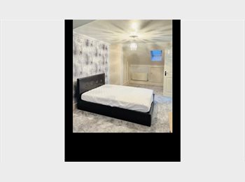 Roomgo UK - Double en suite room, Bulls Cross - £850 pcm