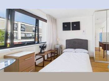 Roomgo UK - ⚪⚫ Farnborough╏ Zero Deposit ╏ GU14 , Farnborough - £645 pcm