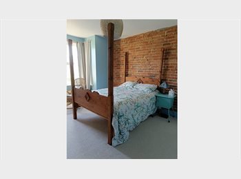 Roomgo UK - Lovely, large double room, Gosport - £600 pcm