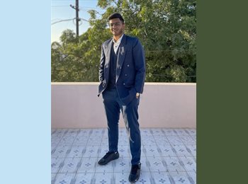 Roomgo UK - Shubham - 19 - Leeds