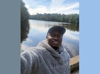 Roomgo UK - Adeyemi  - 31 - Crawley