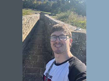 Roomgo UK - Ruben - 26 - Glasgow