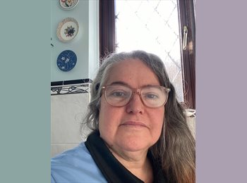 Roomgo UK - Maria Antonieta - 57 - Carshalton
