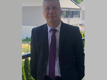 Roomgo UK - Sebastian - 48 - Wood Green