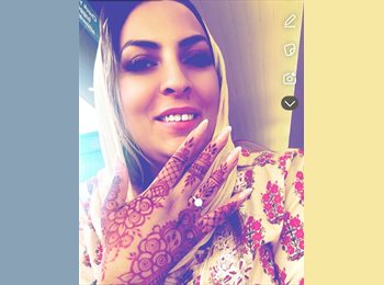 Roomgo UK - Sabrina  - 41 - Swindon