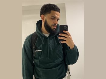 Roomgo UK - Jordan - 31 - Charing Cross