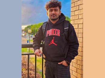 Roomgo UK - Samuel Jonathan - 28 - Northern Quarter