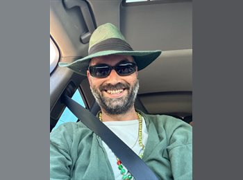 Roomgo UK - Gokay - 35 - Clerkenwell