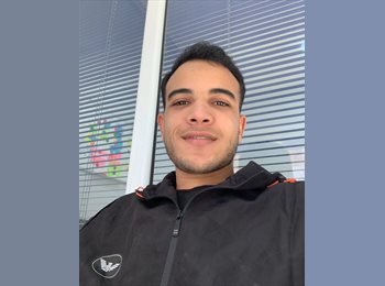 Roomgo UK - Smail  - 24 - Charing Cross