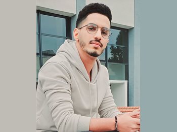 Roomgo UK - Isheq - 25 - Belfast