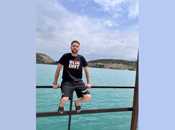 Roomgo UK - Masoud - 25 - Chinese Quarter