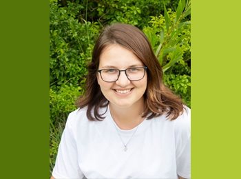 Roomgo UK - Keren - 24 - Old Town