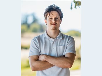 Roomgo UK - Owen - 21 - Charing Cross