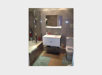 Roomgo US - A room available for clean and calm Person.., Crown Hill - $1,150 pm