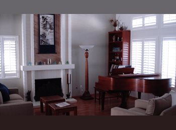 Roomgo US - Perfect Oceanside Location, Oceanside - $1,500 pm