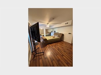 Roomgo US - Room for rent in Woodland Hills, Woodland Hills - $1,500 pm