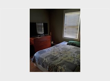 Roomgo US - Room for rent downtown York, SC, Rock Hill - $500 pm