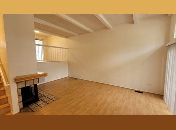 Roomgo US - This bright, sunny 2 story townhome is located in the desirable La Jolla Village, University City - $700 pm