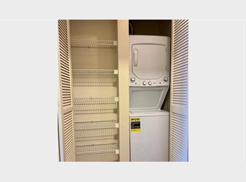 Roomgo US - bright and spacious 1-bedroom 1-bathroom Unit in the highly desirable community of UTC., La Jolla Heights - $700 pm