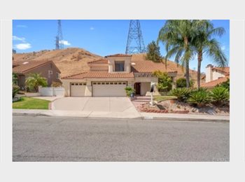 Roomgo US - Rooms/ master bedroom for rent, Loma Linda - $950 pm