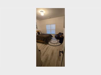 Roomgo US - Private Room Available in Quiet, Well-Maintained Home on Golf Course, Macon - $1,100 pm